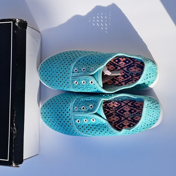 Women's Zing-06 Eyelet Canvas Sneakers Turquoise Sz 8 - Picture 2 of 7